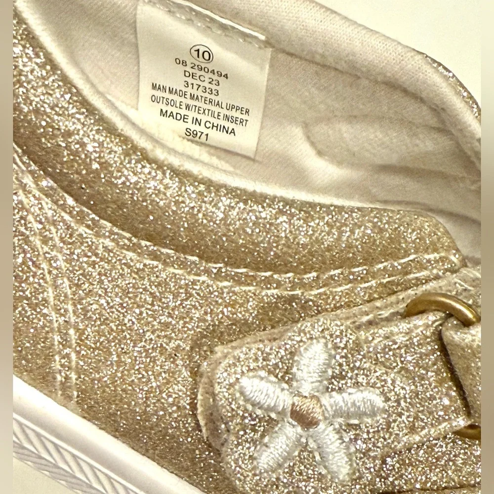 Cupcakes & Cashmere Gold Sparkly shoes